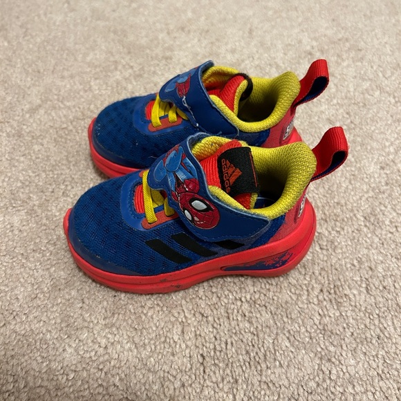 Adidas Spider-Man sneakers size 5k - Picture 2 of 4
